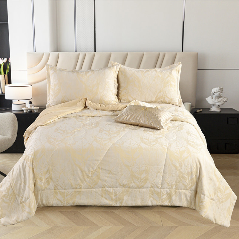 مجموعة البوليستر المعزي