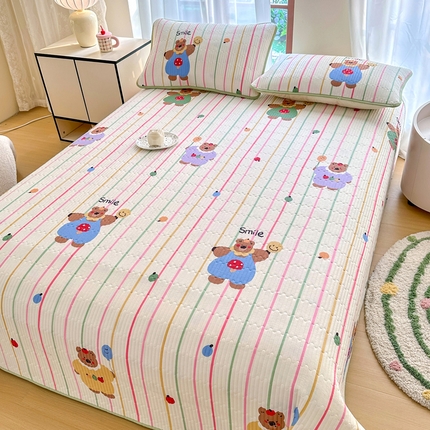 القطن النقي من السرير المبطن ناعمًا ناعمًا