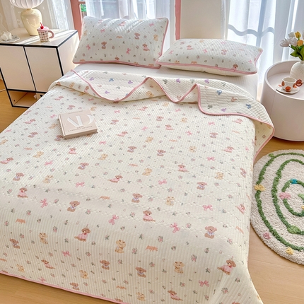 القطن النقي من السرير المبطن ناعمًا ناعمًا