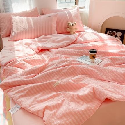 Seersucker Climate-Comfort Summer Quilt