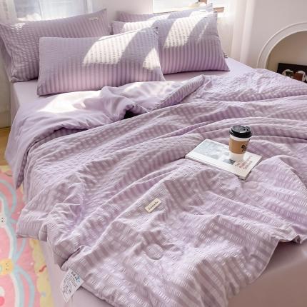 Seersucker Climate-Comfort Summer Quilt