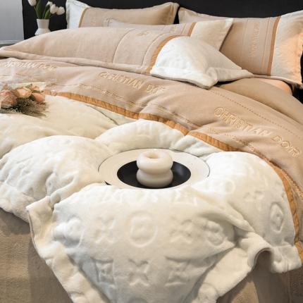 الحليب المخملي الفراش يضع سحر ناعم